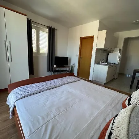 Bakovic Διαμέρισμα Χβαρ