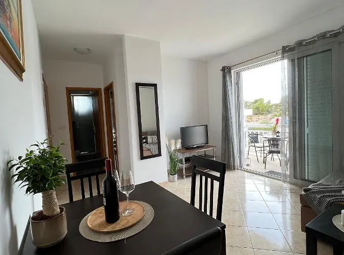 Διαμέρισμα Bakovic Χβαρ